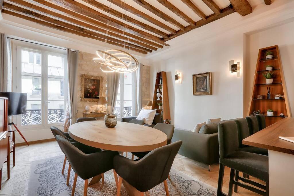 Le Luxe A La Francaise Au Coeur De Appartement
